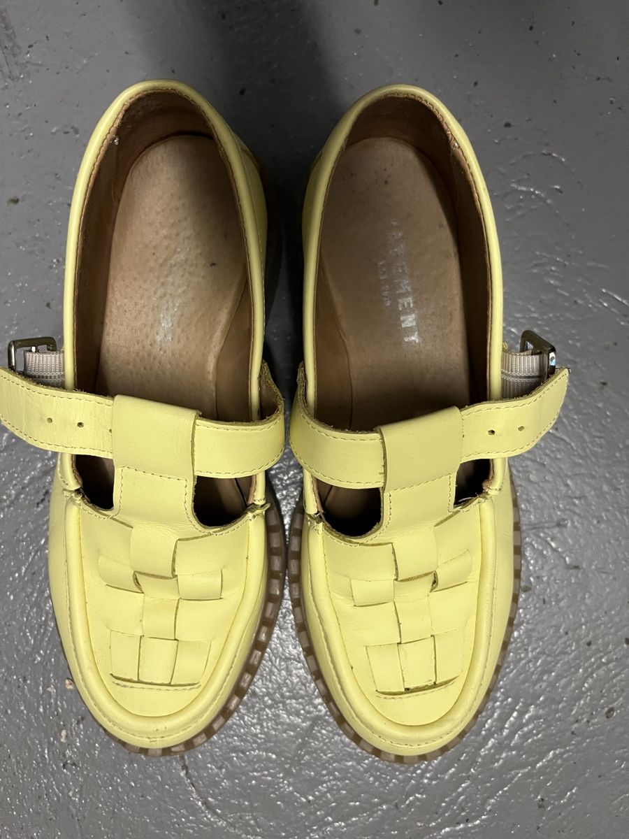 Scarpe da donna: Hellgelbe Loafer von Pavement – Usato da Bern venduto da Emilusipi