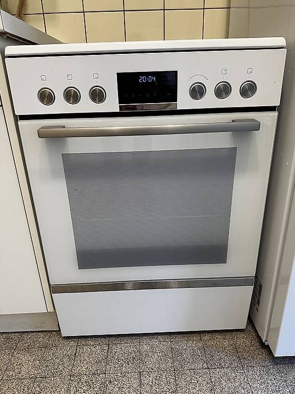 Cucine: Cuisinière/Four Bosch électrique sous garantie 2 ans – Usato da Genève venduto da bas_wl9q