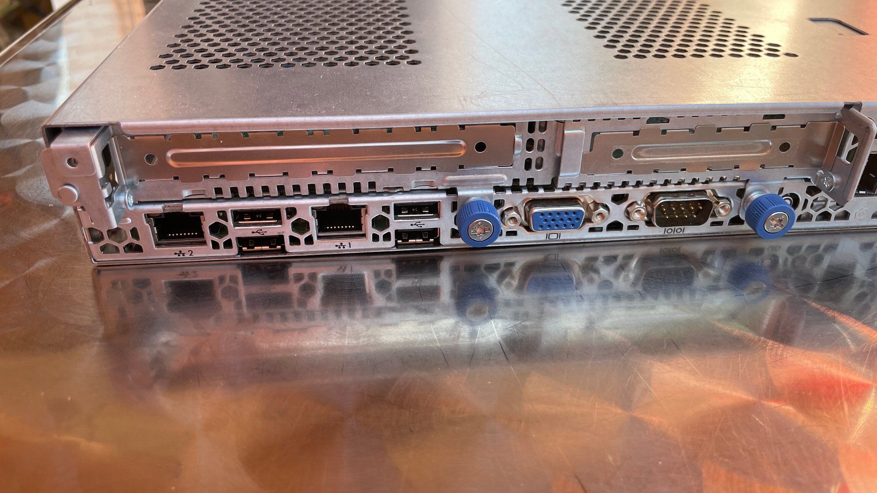 Hewlett Packard Server: HP ProLiant DL320e Gen8 Server - NEU! - Intern Server 1 – Nuovo (secondo la descrizione) da Glattfelden venduto da cybermaxx 3