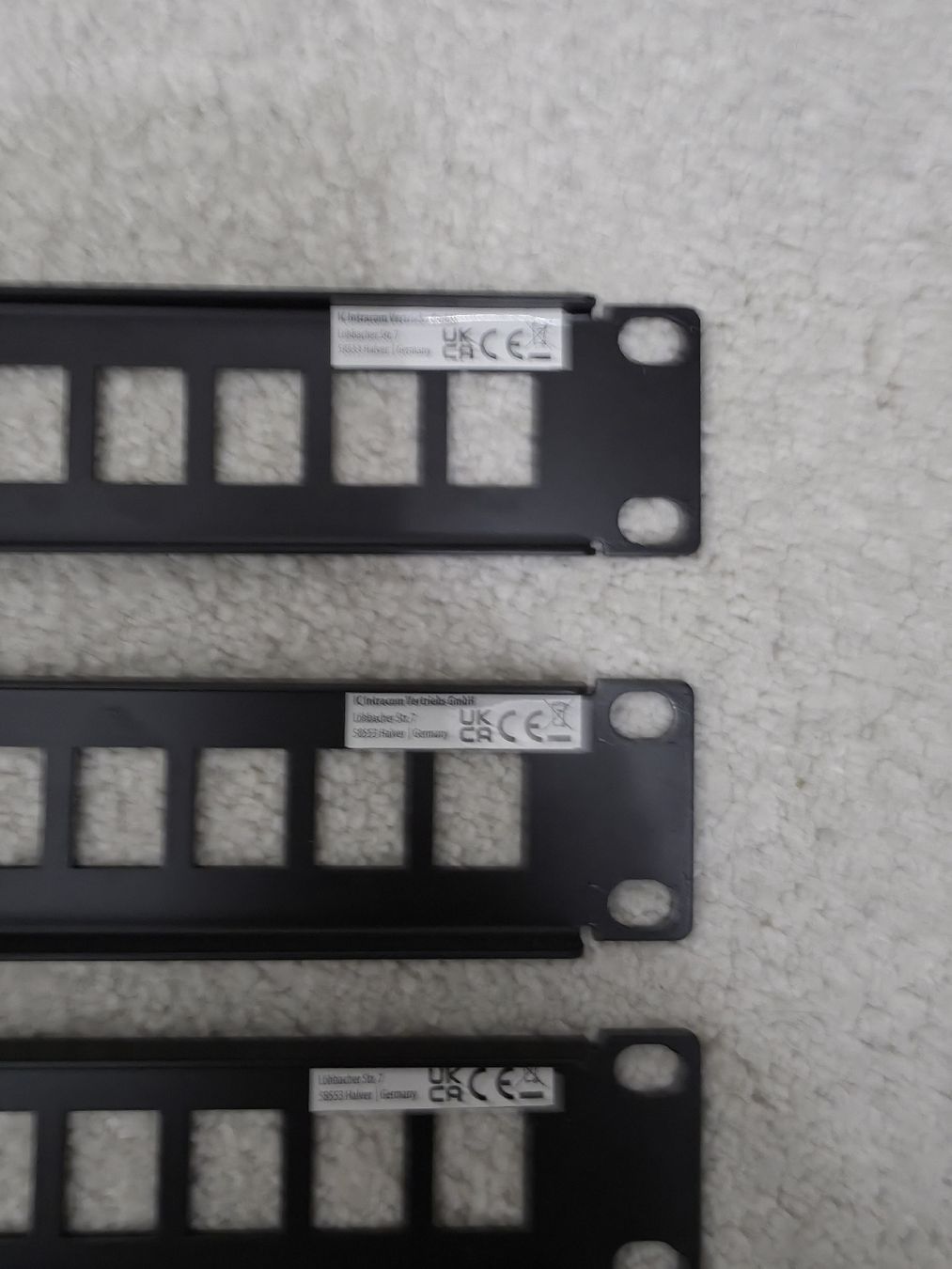 Racks & Ständer: Panneau de brassage keystone 10" x4 pcs – Neu (gemäss Beschreibung) aus Embrach von niz_8sff 3