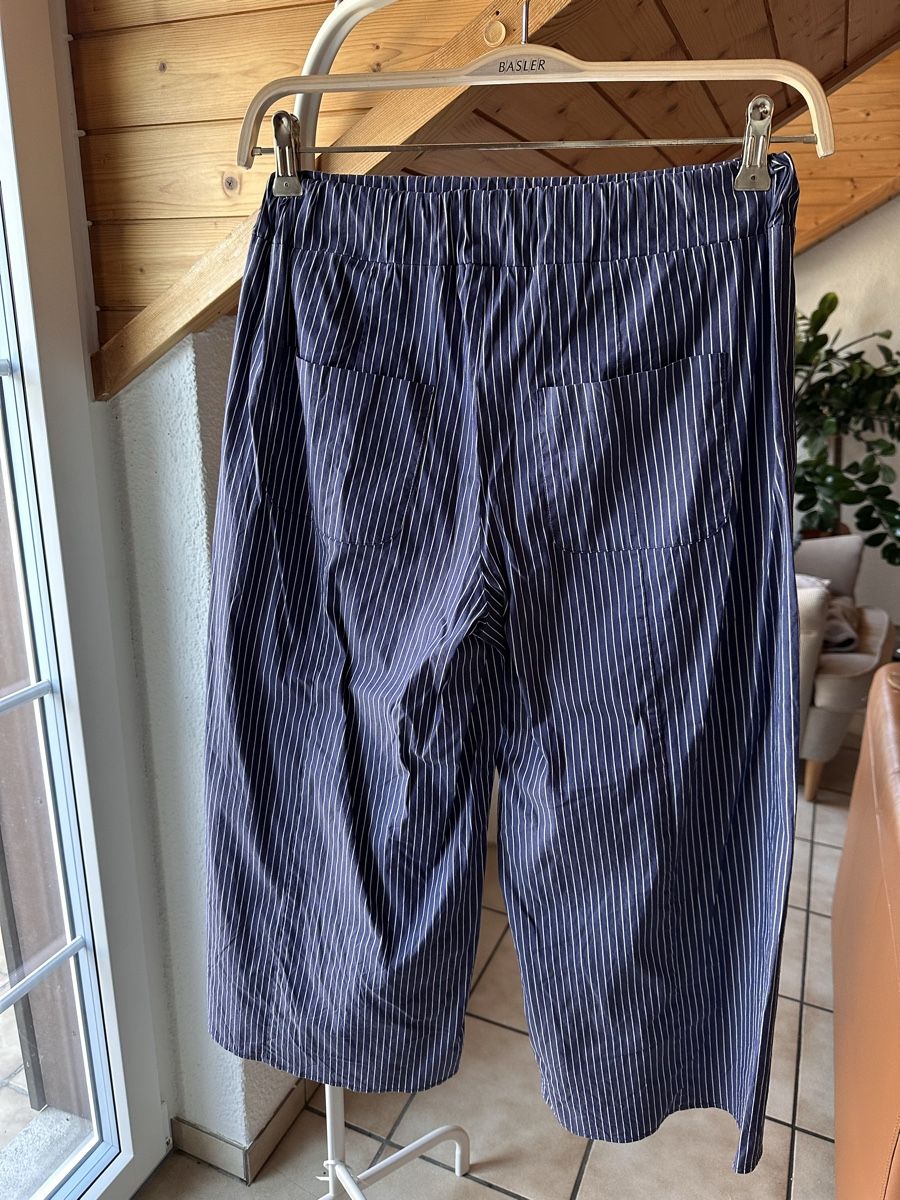 Zara Pantaloni: Zara 3/4 Hose Gr. S 100 Baumwolle – Usato da Münsingen venduto da Secondhand89 2