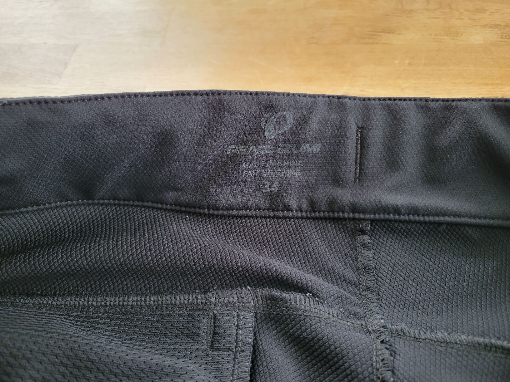 Pearl Izumi Pantaloni: Mountain Bike Shorts / Hose – Usato da Buttisholz venduto da 81BG 3