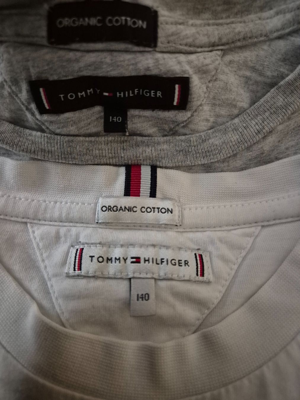 Tommy Hilfiger Camicie, T-shirt & Polo: 2 t-shirts manches courtes garçon – Usato da Sierre venduto da syl_6x2h 2