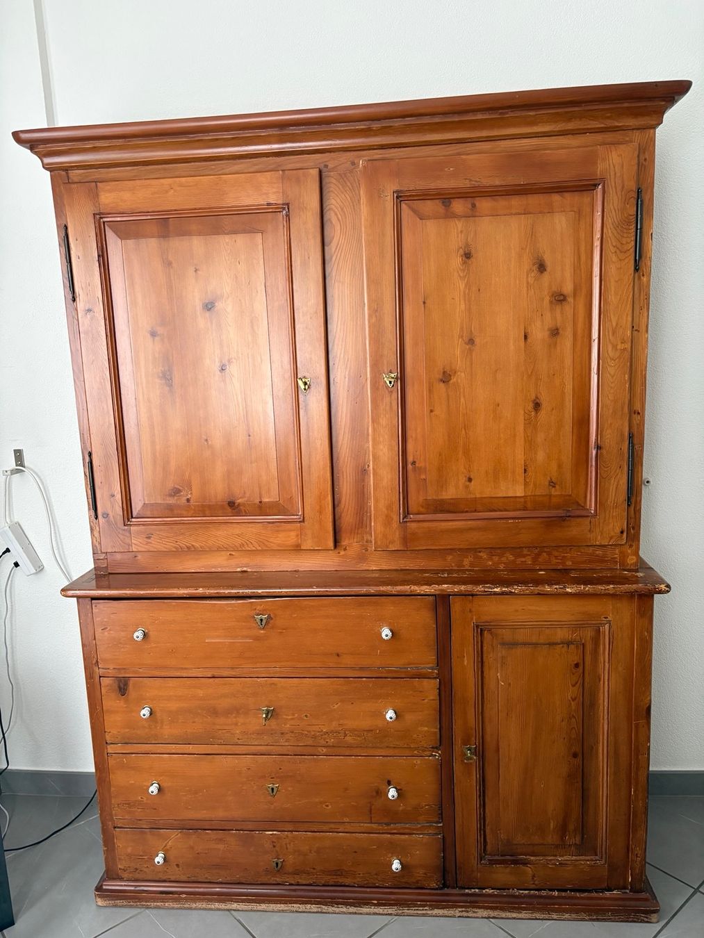 Büffets: Armoire buffet secrétaire – Gebraucht aus St-Légier-Chiésaz von evm_tvj5 1
