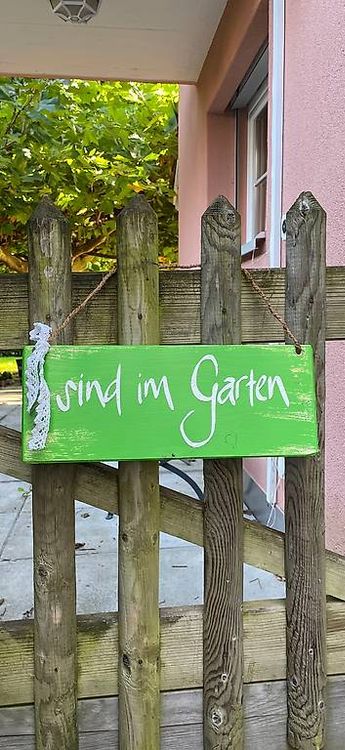Schild aus Holz "sind im Garten" Kaufen auf Ricardo