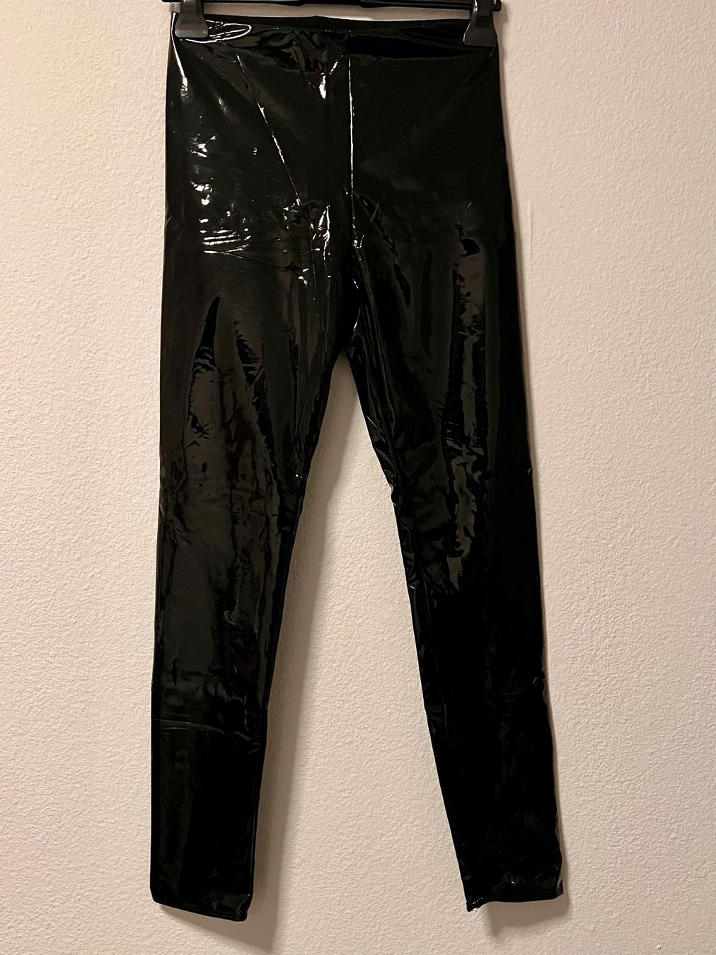 H&M Leggings: Vinyl SeXy Lack Leggings S – Nuovo e nell'imballaggio originale da Uetendorf venduto da Stoun 3