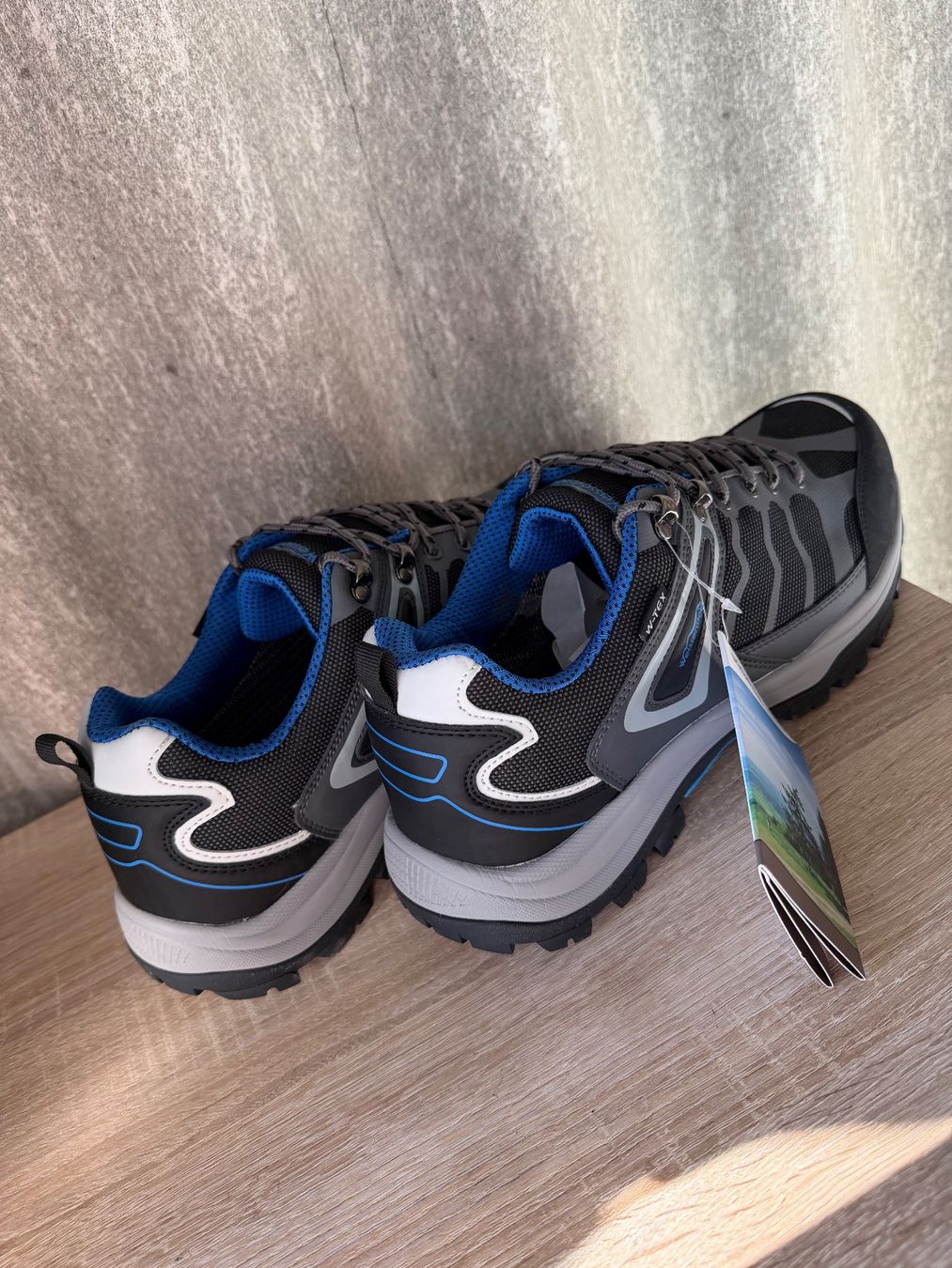 Scarpe da uomo: Wanderschuhe Gr. 46  Neu & ungetragen – Nuovo (secondo la descrizione) da Koppigen venduto da OnikosCh 1