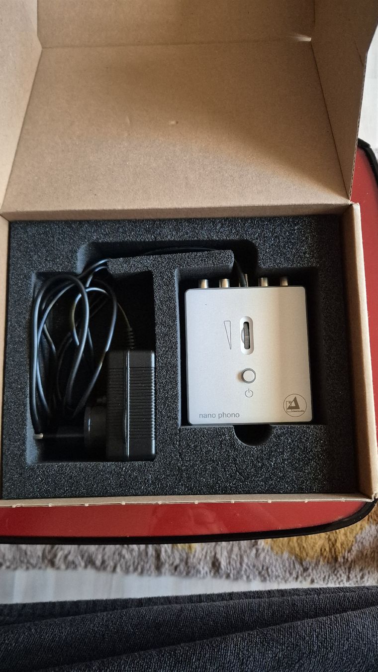 Clearaudio Giradischi: Clearaudio Nano Phono V2 – Nuovo (secondo la descrizione) da Confignon venduto da ffa_gbr6 1