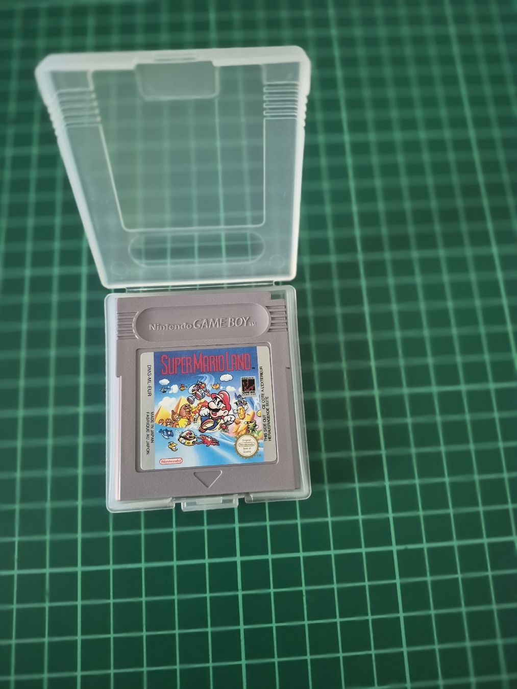 Nintendo Giochi: Game Boy Cartridge Case & Super Mario Land Game Bundle – Usato da Meyrin venduto da Retro-GZ
