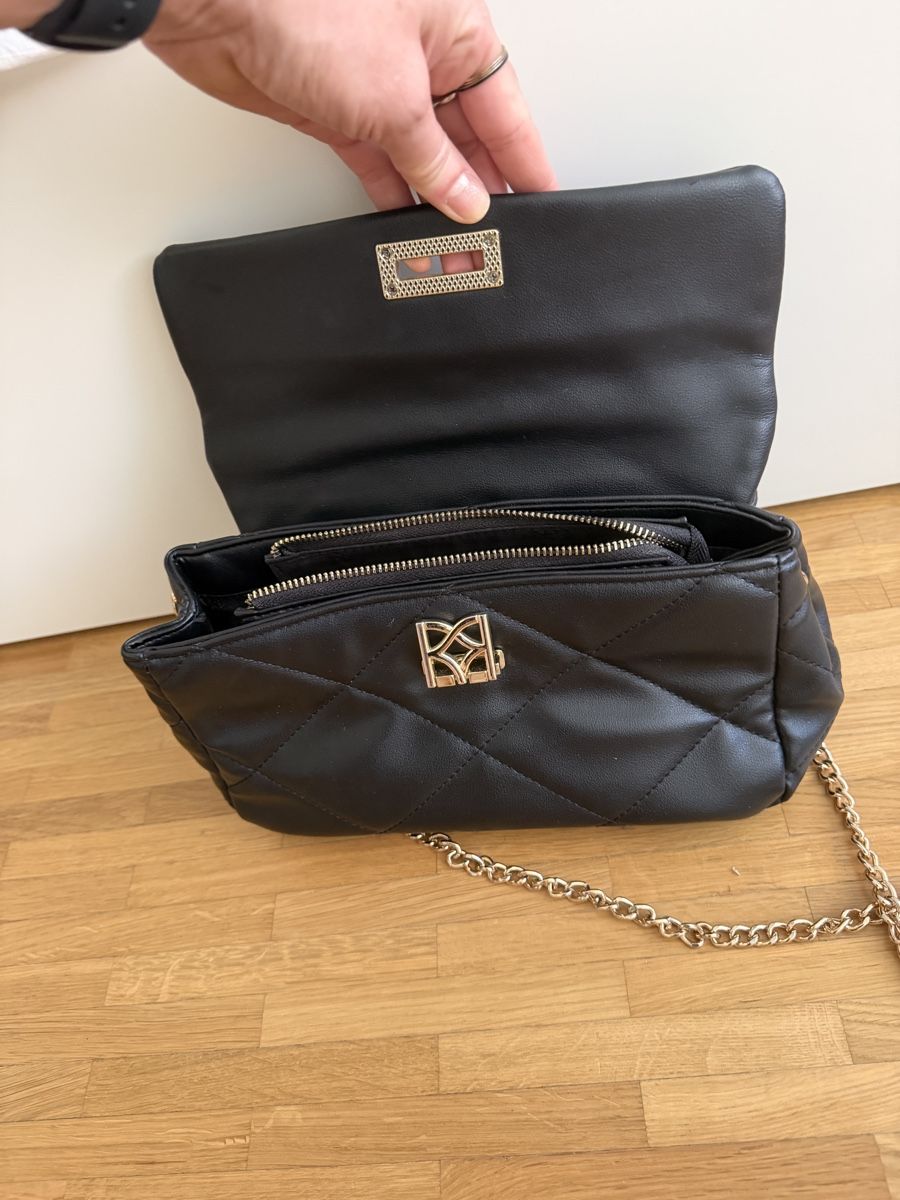 Borse da donna: Kazar GIADA Schwarze gesteppte Handtasche – Usato da Wettingen venduto da iidy 6