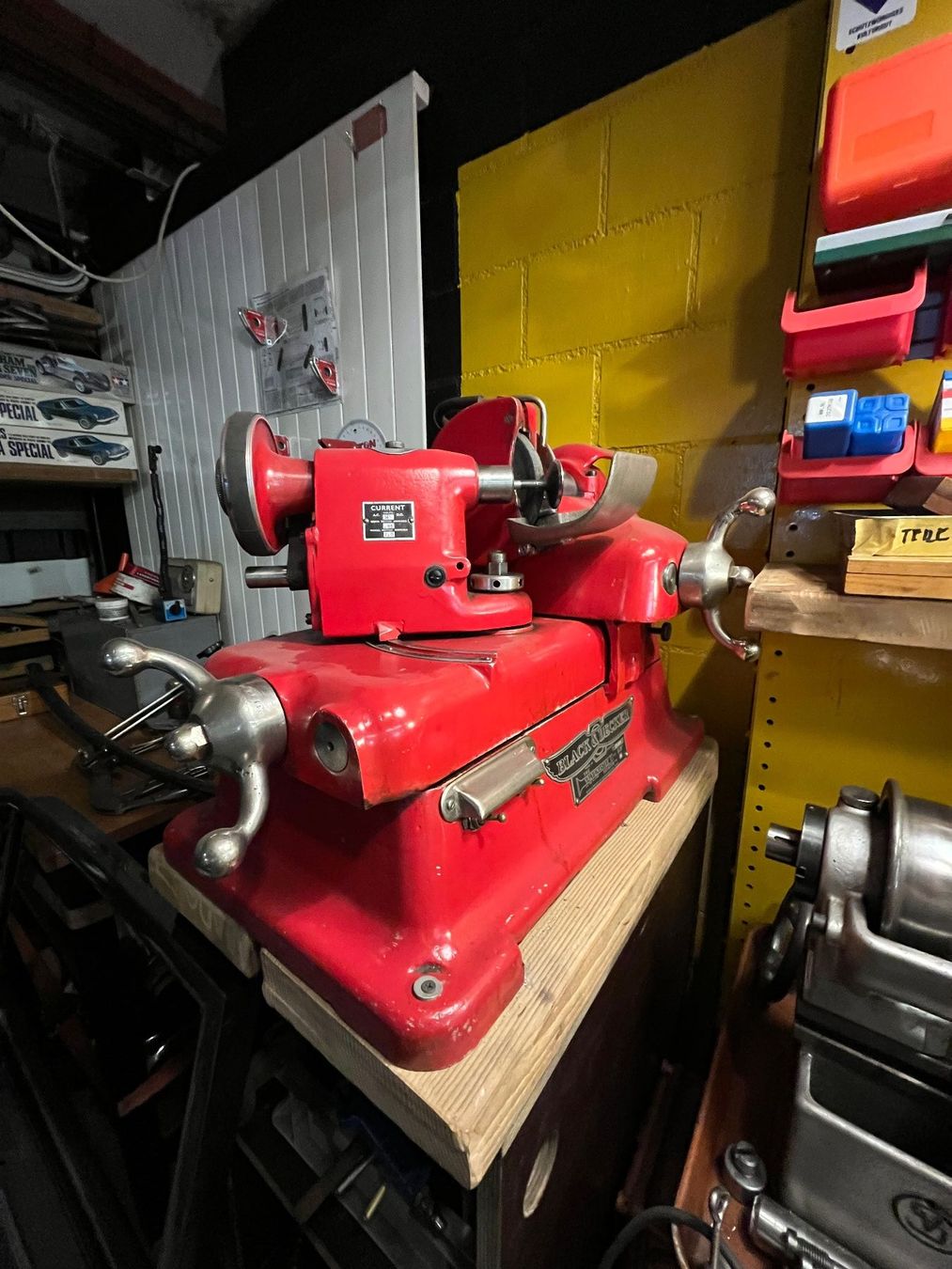 Smerigliatrici & Lucidatrici: Black&Decker Ventilschleifer "The Valvemaster" für Oldtimer – Usato da Luzern venduto da Donnerstag 1