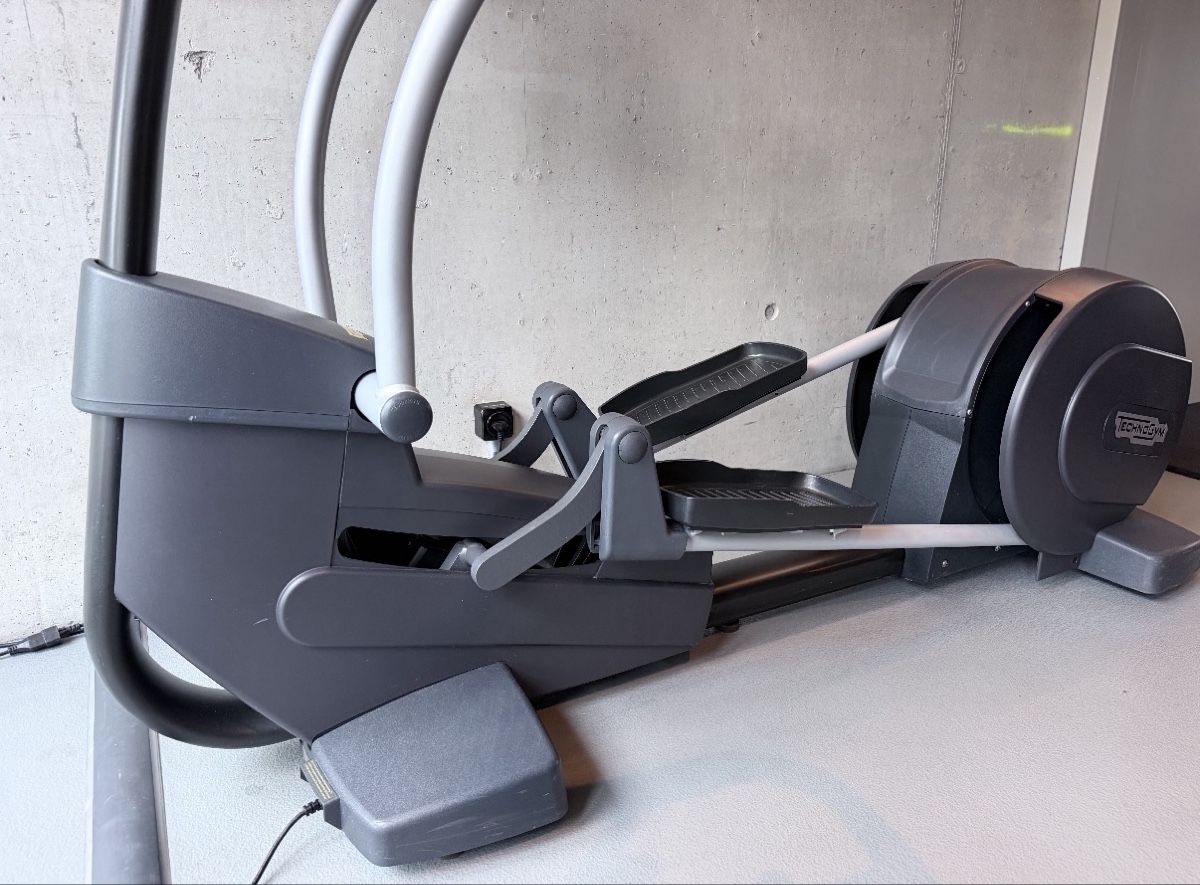 Technogym Hometrainer: Technogym Synchro Forma – Gebraucht aus Wangen ZH von Lumei89 5