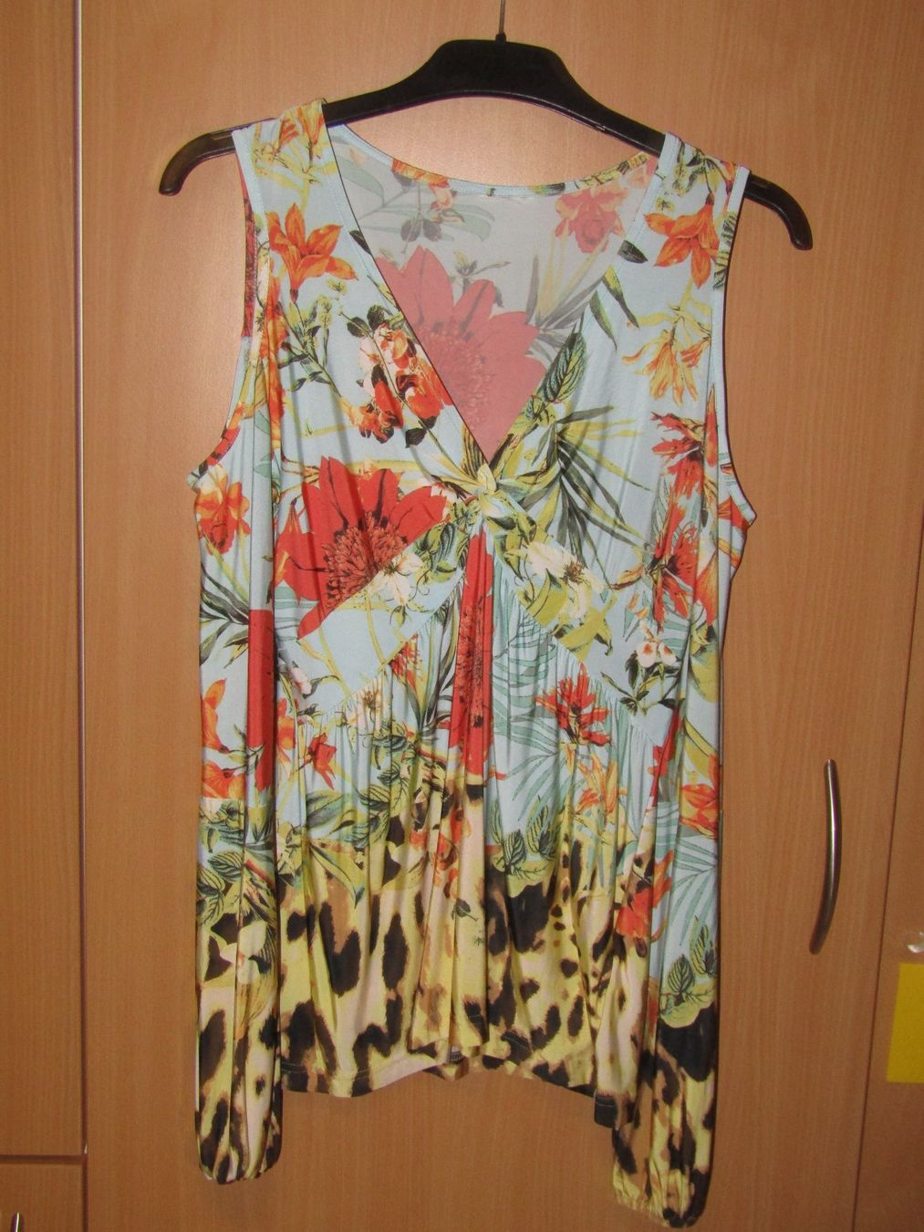 T-shirt: Langarm Shirt elegant Gr M – Usato da Döttingen venduto da Verkauf