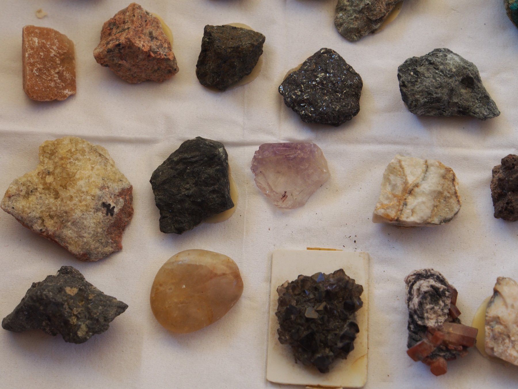 Minerali & Pietre curative: 12. lot de pierres diverses – Usato da Ovronnaz venduto da Etagne68 4
