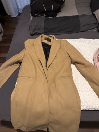 Zara Mantel M