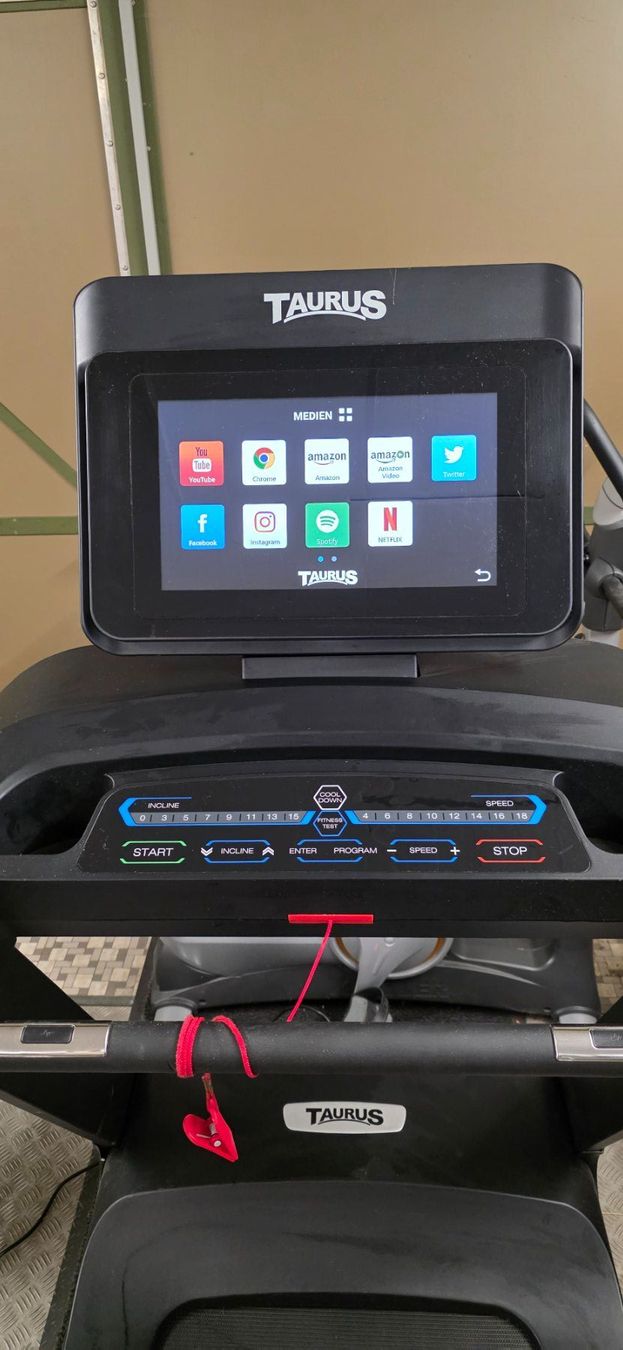 Taurus Hometrainer: Laufband Taurus T9.9 Touch – Usato da Wolfwil venduto da U707 3