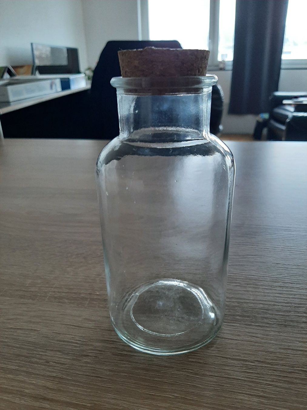 Bicchieri: Glasgefäss / Vase mit Korkdeckel – Usato da Menziken venduto da Rien1