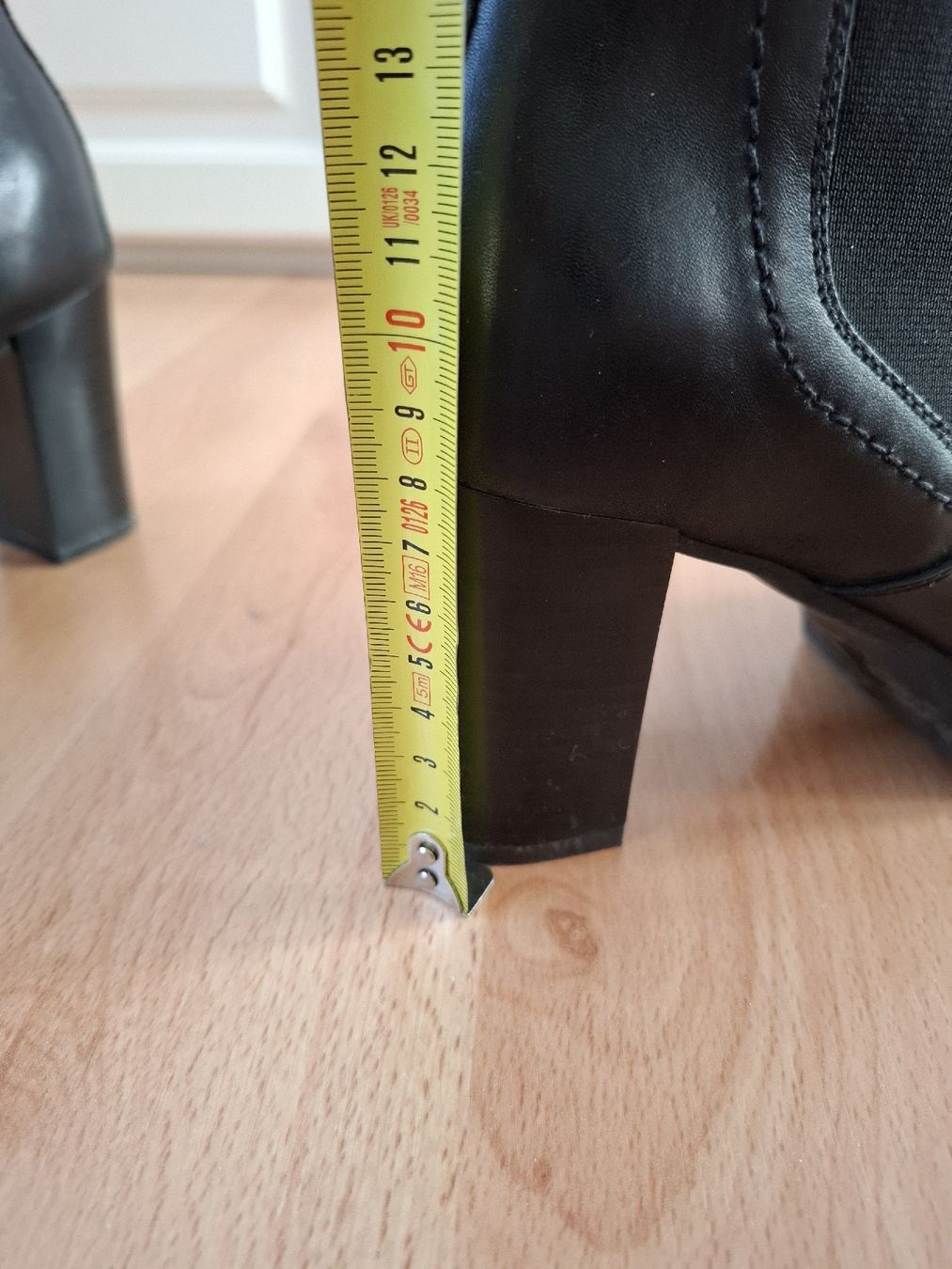 Scarpe da donna: Bottines en cuir taille 37 – Nuovo (secondo la descrizione) da La Tour-de-Peilz venduto da Marin_nette 6