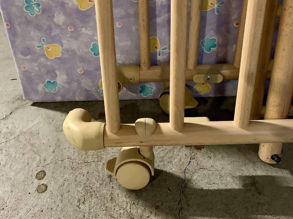 Box & Barriere di sicurezza: Stabiles Laufgitter auf Rollen  – Usato da zürich venduto da ste_k7gp 2