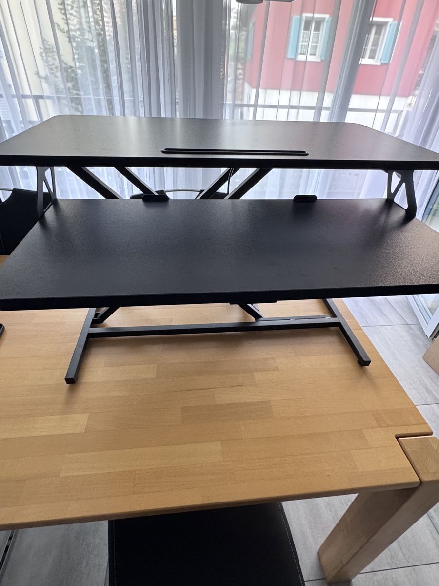 Scrivanie: Computer Stand höhenverstellbar – Usato da Schwyz venduto da wheim4654 1