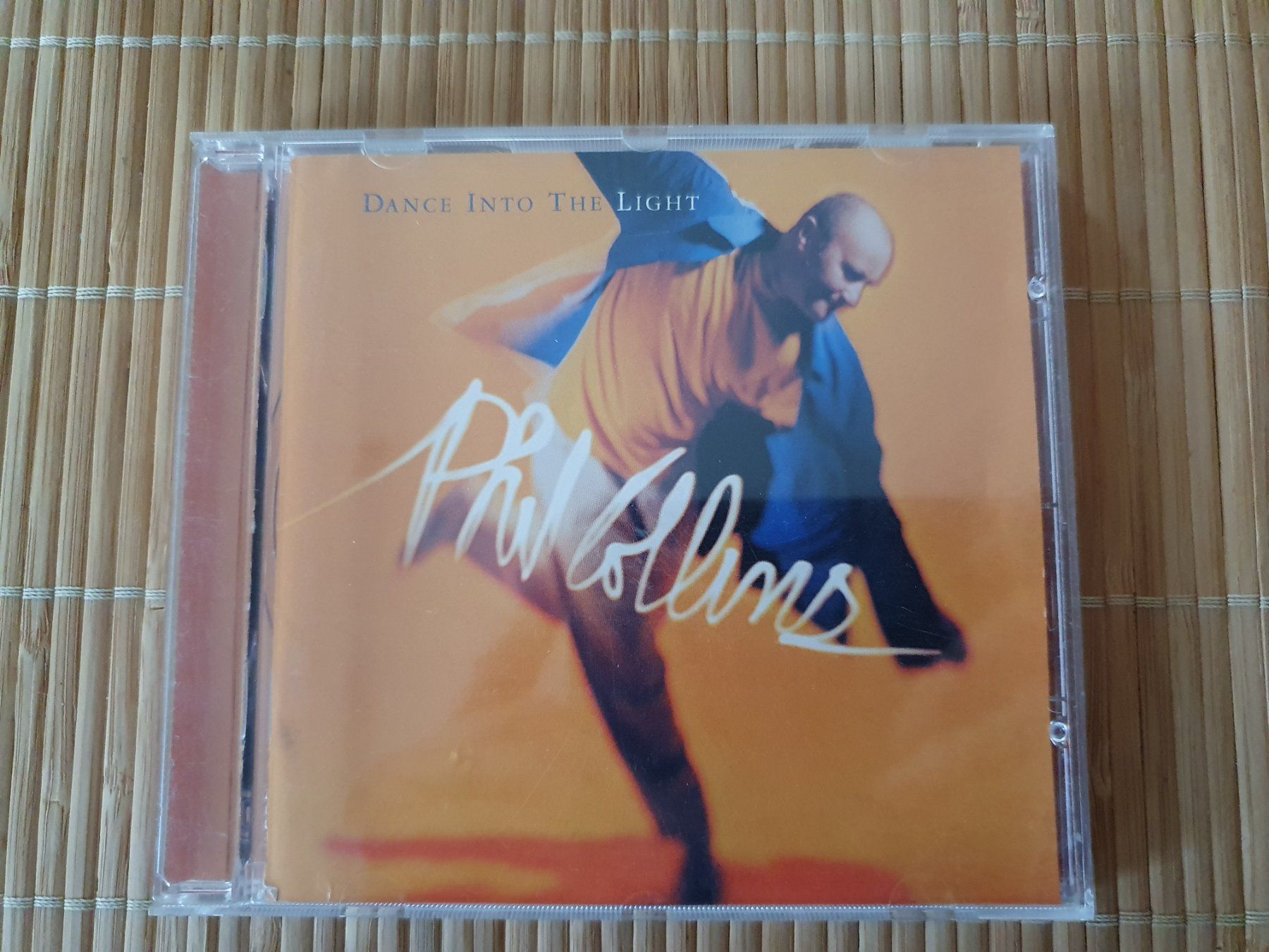 CD: CD Phil Colins, Dance into the Light – Usato da Eglisau venduto da Connemara