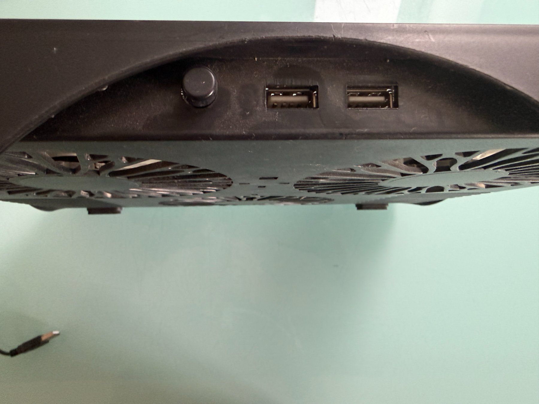Ventilatori: Laptop Cooler Pad mit 3 Ventilatoren – Usato da Aeugst am Albis venduto da gzhtox 3