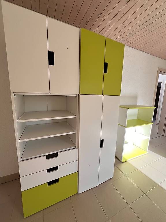 Armadi: Armoire et étagère – Usato da Corminboeuf venduto da ele_z6k6