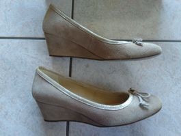 neuwertige leder Ballarina BATA Absatz 5cm gr. 39