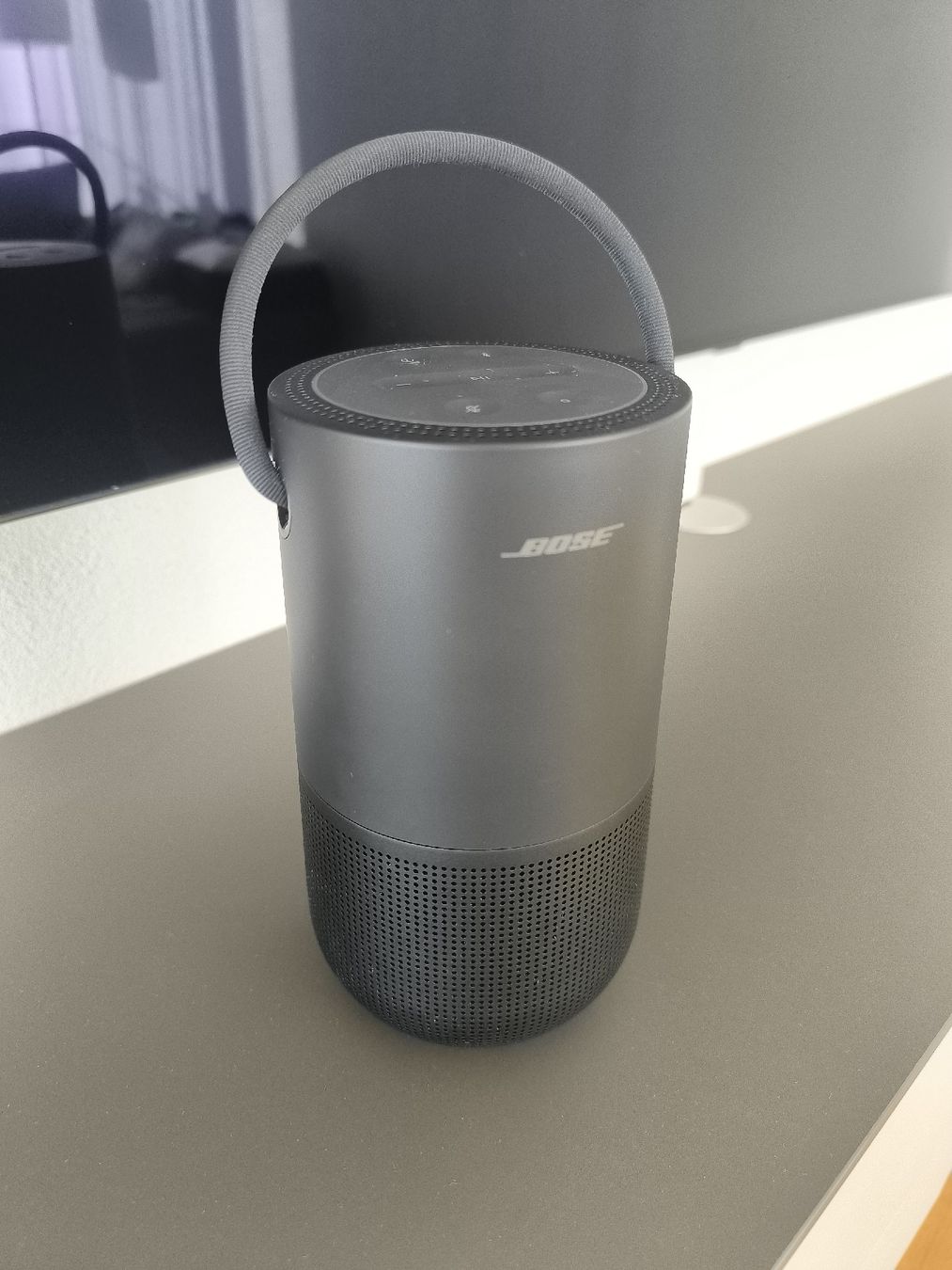 Bose Casse acustiche: Bose Portable Smart Home Speaker Bluetooth + Ladestation – Usato da Ballwil venduto da Lutadorx