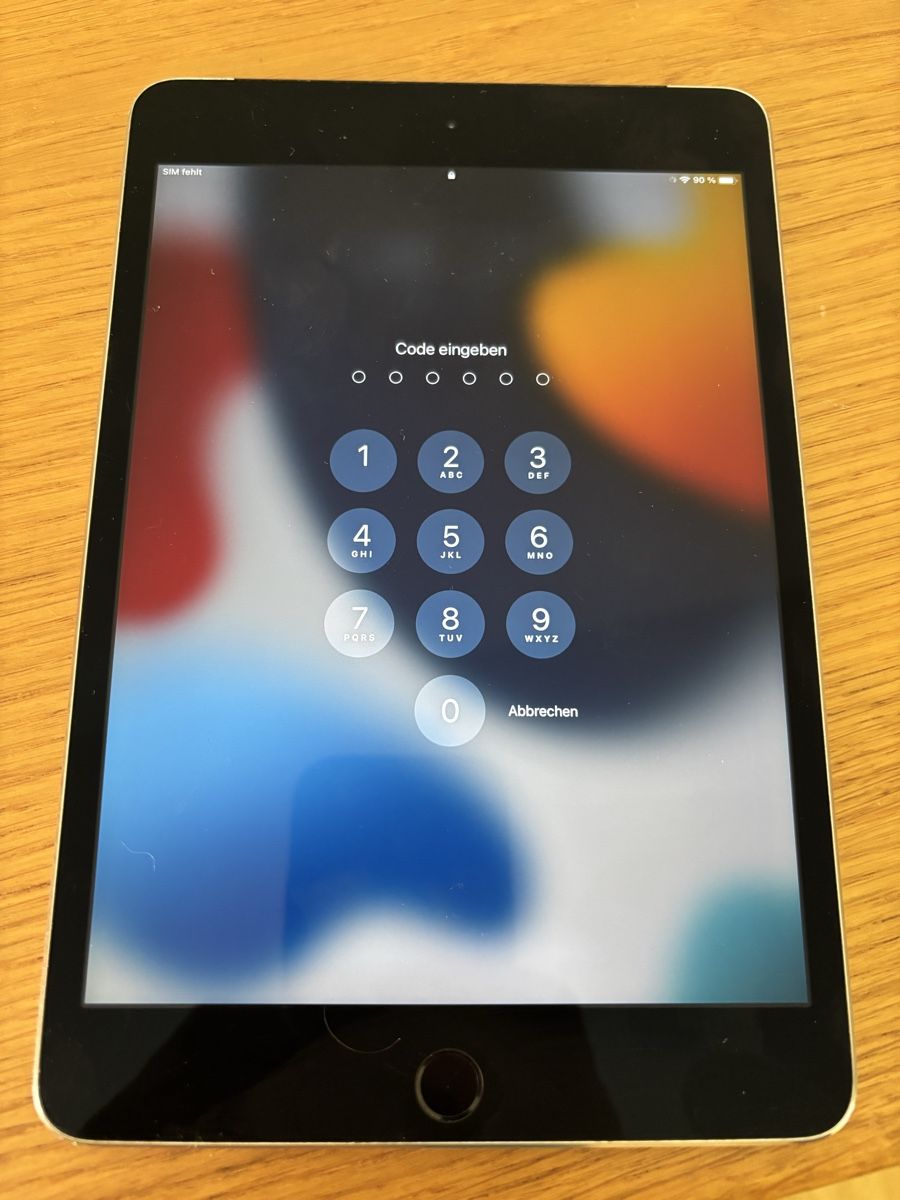 Apple Tablet PC: iPad mini 4, 32GB – Gebraucht aus Luzern von guisch