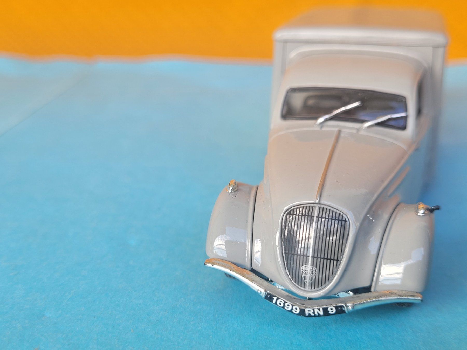 Norev Modellini d'auto: Peugeot 202 fourgonnette Poste Norev 1:43 – Usato da Domdidier venduto da Bimbo57 1