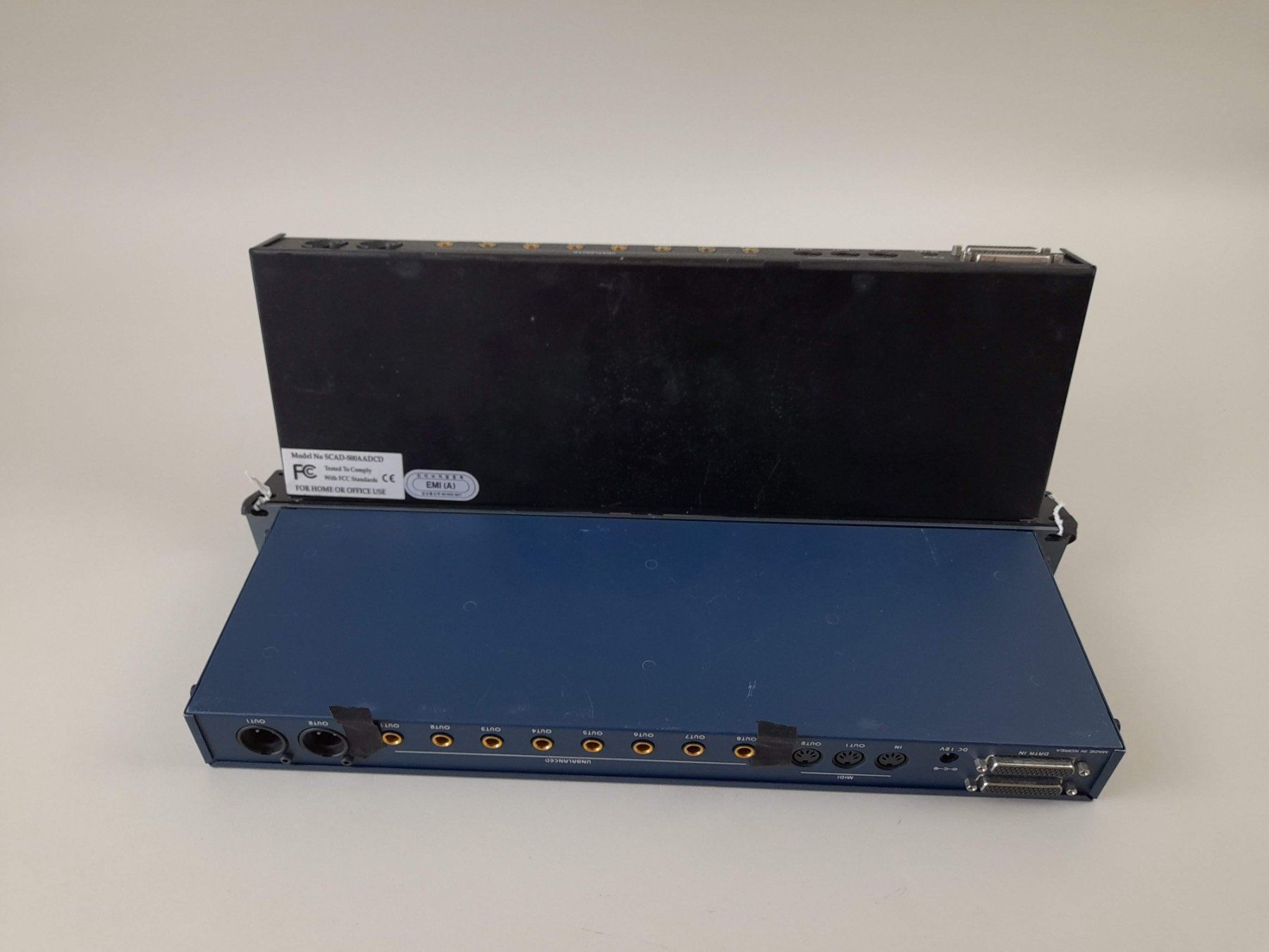 Studioequipment: STA Hoontech ADC & DAC 2000  SCAD-500A ADCD  Audio Interface – Gebraucht aus Liebefeld von Restwert_Liebefeld 5