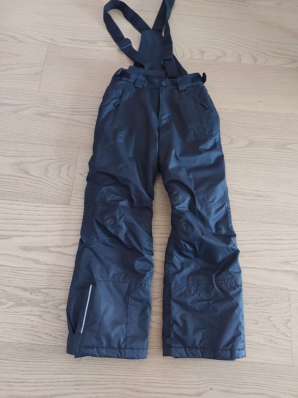 Skis: Pantalon ski Extend noir 140 – Gebraucht aus Delémont von Petitlutin