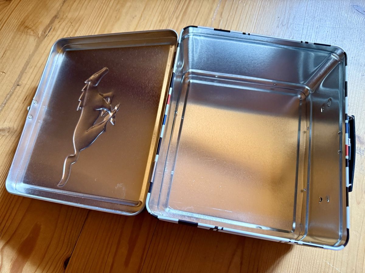 Altro in Decorazioni & Accessori: Mustang Lunch Box Tin Metal Case – Usato da Utzenstorf venduto da Victoria666 4