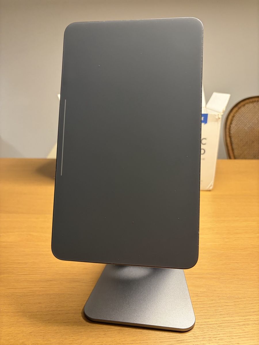 Sonstiges zu Computer & Netzwerk: Lululook Magnetic iPad Stand-Gray Aluminium – Neu (gemäss Beschreibung) aus Embrach von duc_m2nd 9