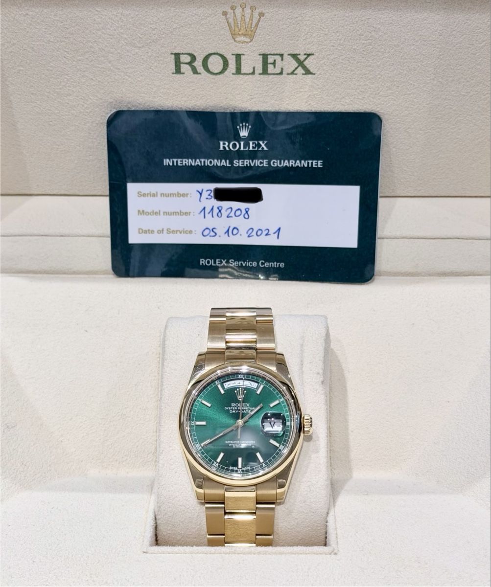 Rolex Orologi: Rolex Daydate 118208 Green Arabic Date – Usato da Zürich venduto da WATCHROOM 8