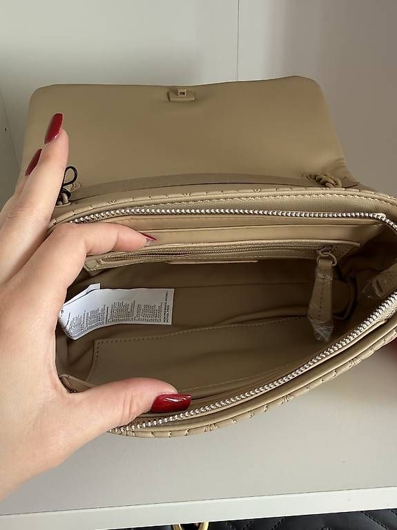 Sacs femmes: Tasche Valentino – Neuf avec emballage d'origine à Lyss par Alessaaa 4