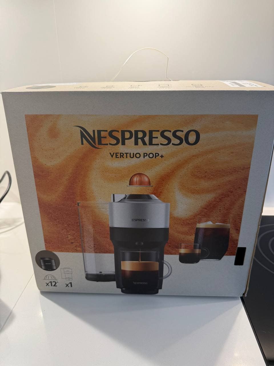 Nespresso Macchine per caffè & Macchine per espresso: Nespresso Vertuo Pop + capsules – Usato da Horgen venduto da khe_vq7l