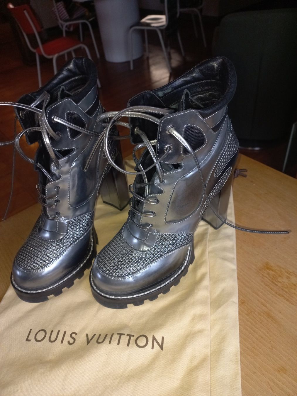 Louis Vuitton Scarpe da donna: Louis Vuitton Damen Schuhe – Usato da St. Gallen venduto da DiesundDas. 1