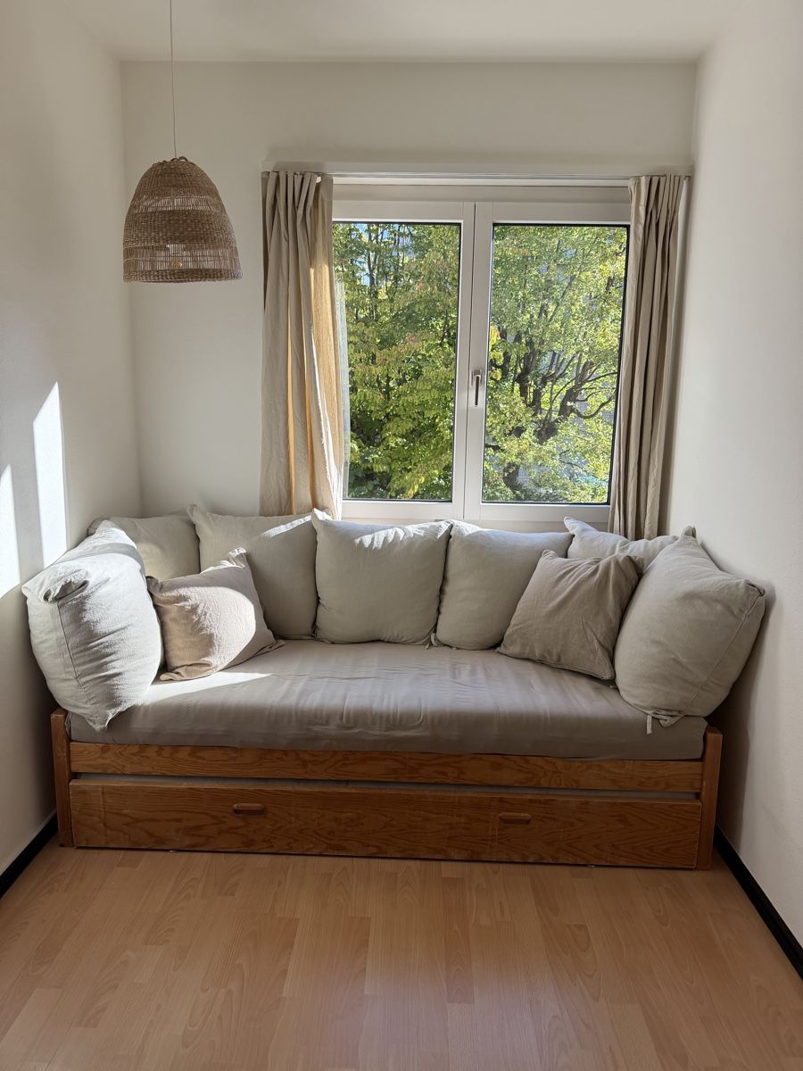 Betten: Bett – Gebraucht aus Zürich von Lavendel...