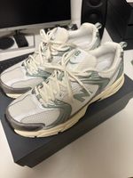 New Balance 530 Sneakers Grösse 44