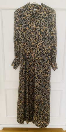 Dea Kudibal Gr. S – Sommerlicher Blumenprint 100% Seide