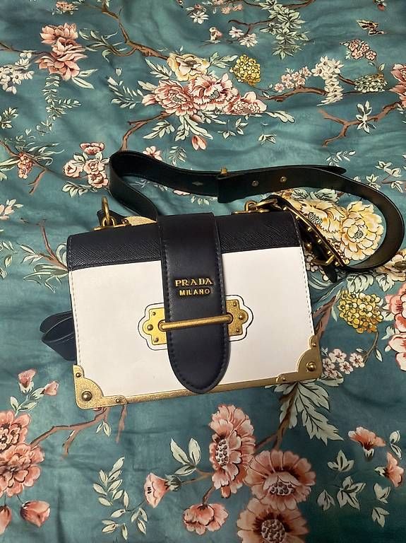 Borse da donna: Prada Milano Bag – Usato da Köniz venduto da ges_786t