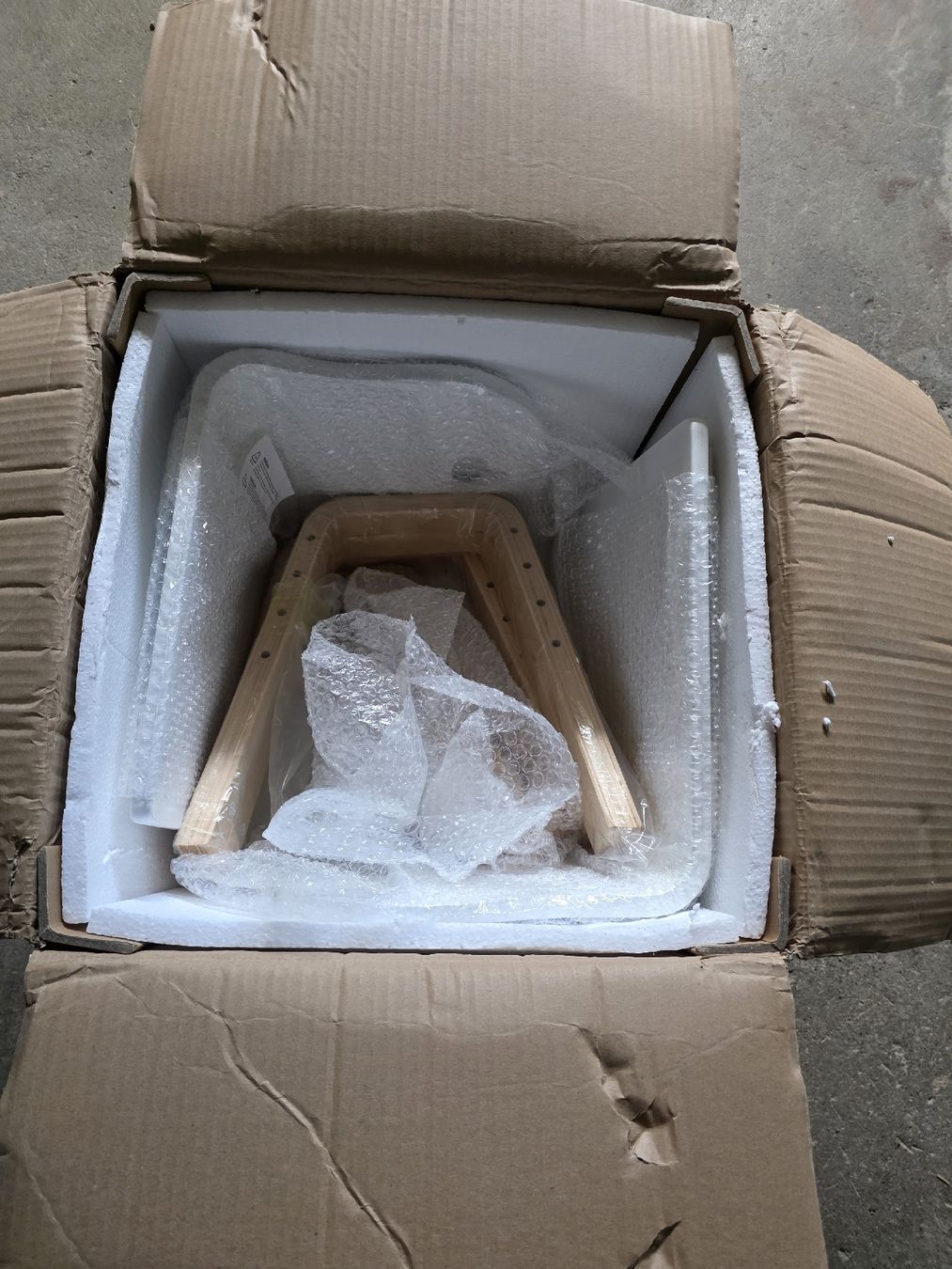 Stühle: Zwei Kinderstuhl, ganz neue. – Neu und originalverpackt aus Wahlen b. Laufen von pfcsale 2