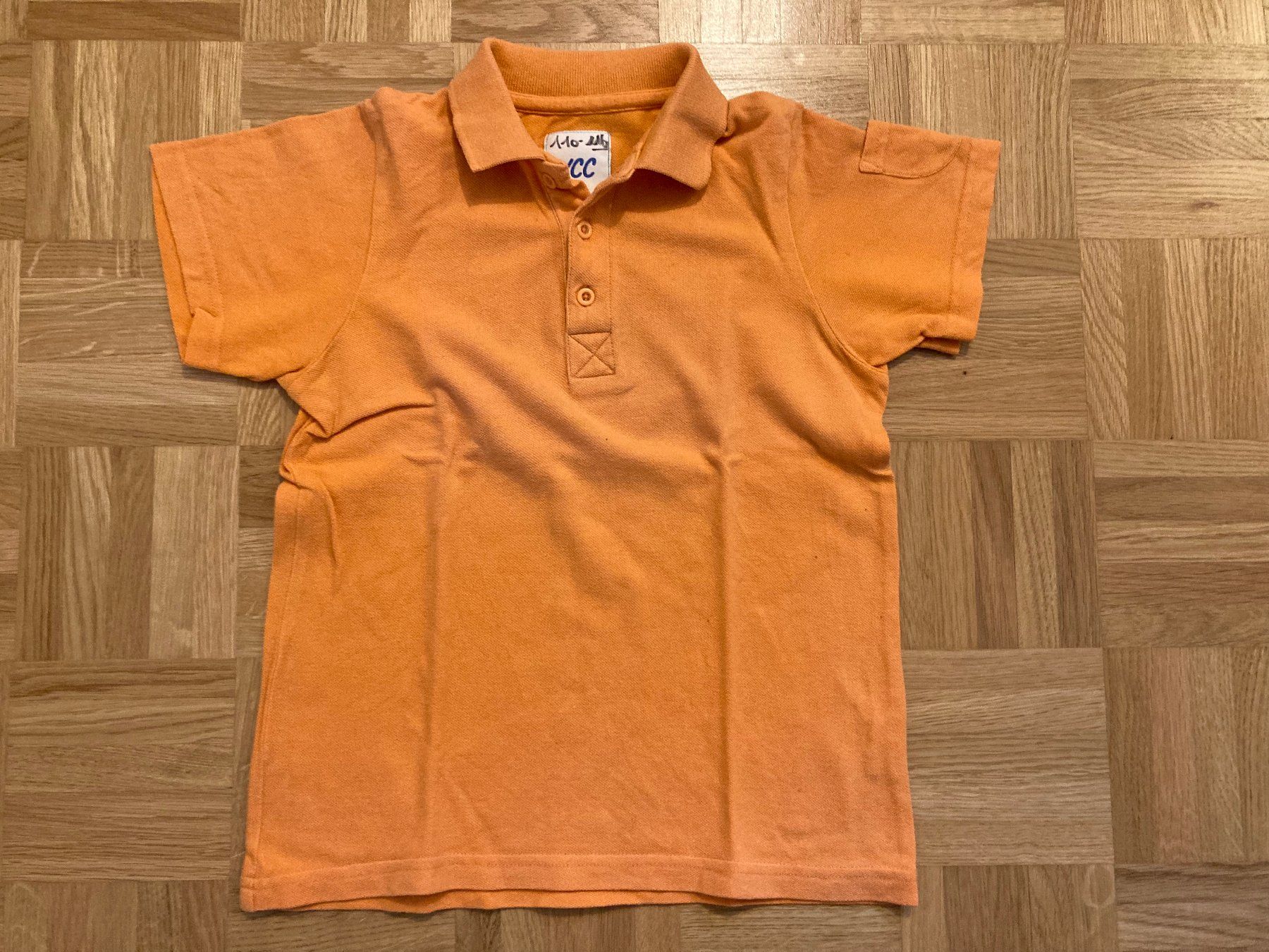 Camicie, T-shirt & Polo: Tshirt Poloshirt, Gr. 110 - 116 – Usato da Winterthur venduto da nelead