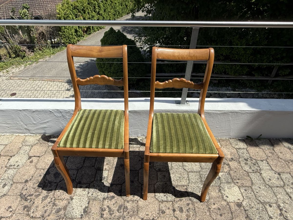 Sedie: Antike Stühle mit grünen Samtsitzen, 2 Stk. – Usato da Aarburg venduto da Schatzaffe 1