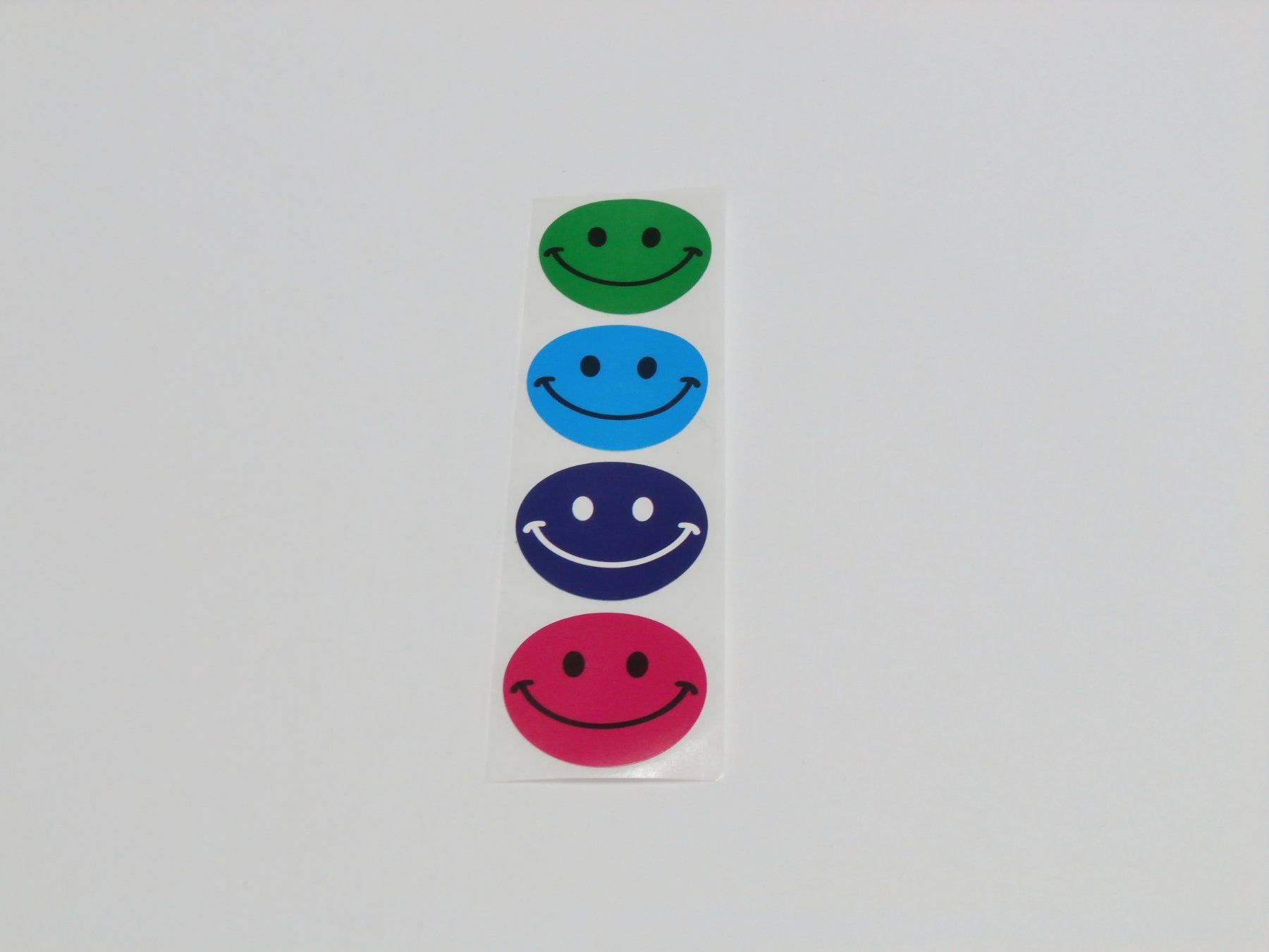 Sticker: 400 Sticker Smiley 4 Sorten (2430) – Nuovo e nell'imballaggio originale da Blatten b. Naters venduto da Hobschelti 1