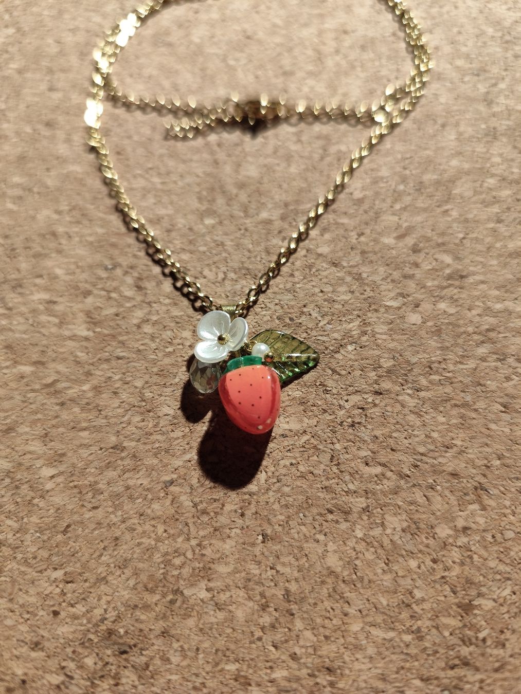 Catenine: Cottagecore: Erdbeer Schmuck - Set – Usato da Rafz venduto da ell_xks7 1