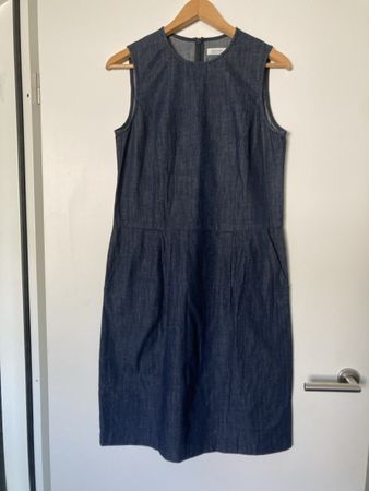 Hessnatur Jeanskleid Gr. 38 - Bio-Baumwolle, perfekt für den