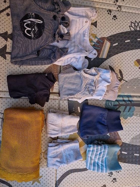 Ensembles coordonnés: Kleiderpaket Baby 11 teilig, in Gr. 56  – D'occasion à Döttingen par hei_sf5v